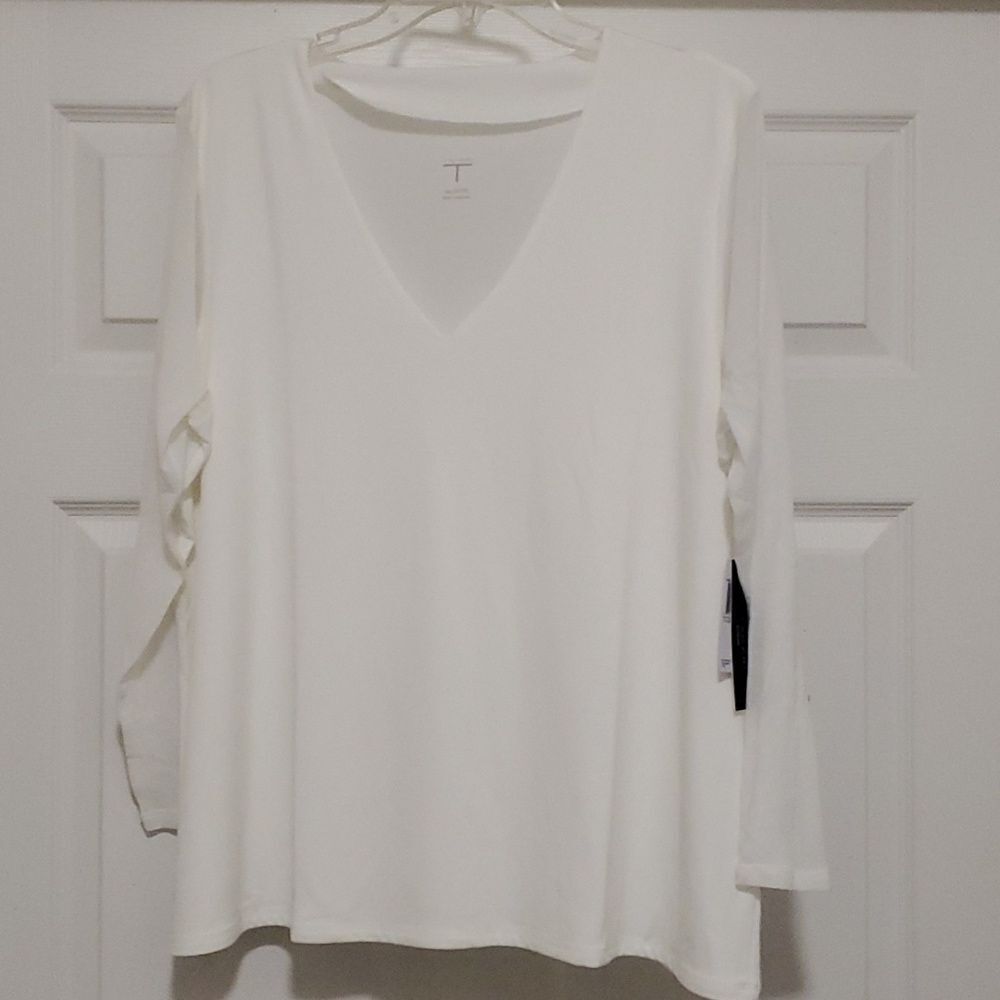 TTahari woman white blouse